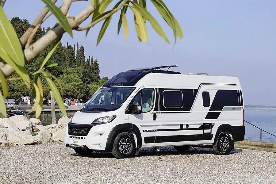 Fourgons et Camping-cars ADRIA